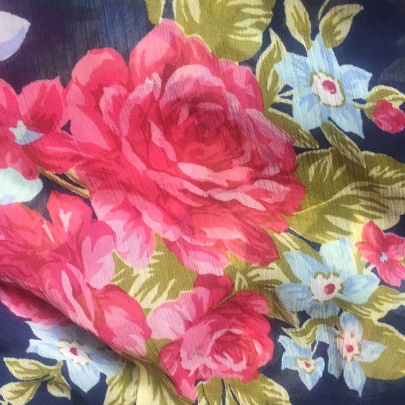 ⭐️HOLLISTER BLOUSE⭐️ - Picture 5 of 6